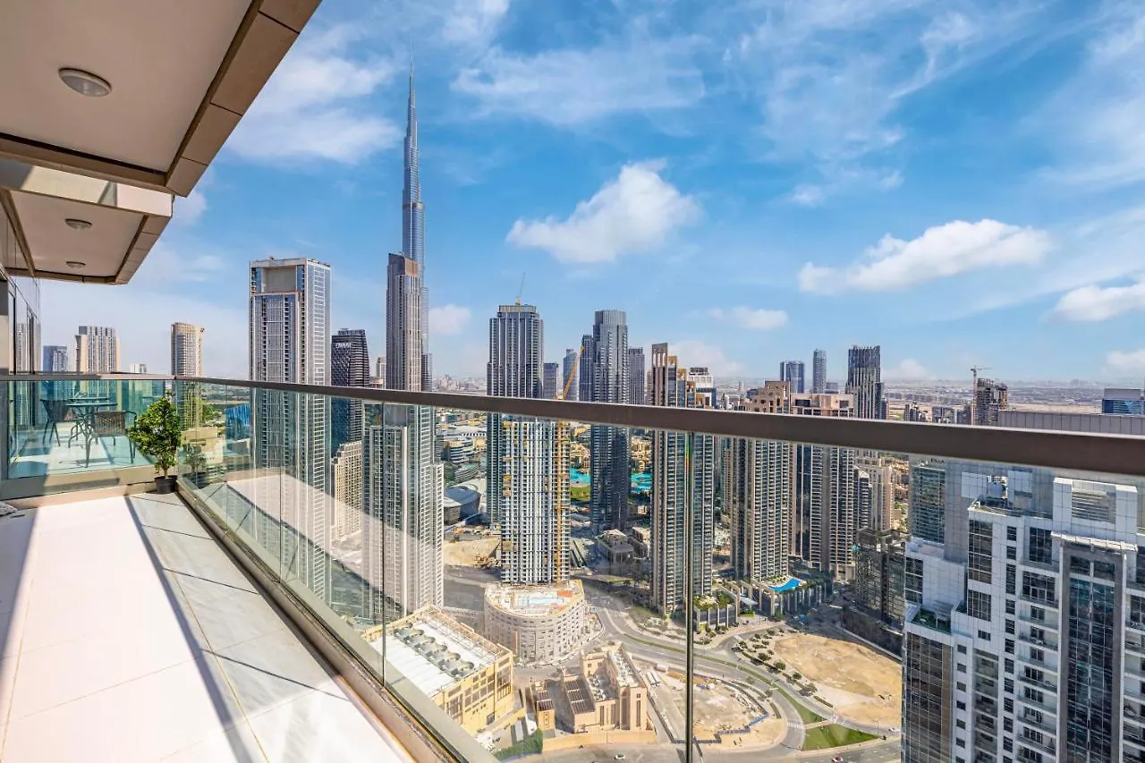 Daniels Burj Khalifa View 2Br In Paramount Midtown 두바이 아랍에미리트