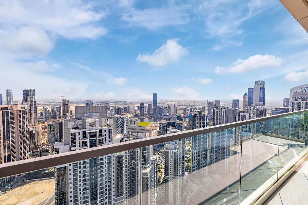 Daniels Burj Khalifa View 2Br In Paramount Midtown 두바이 0*,  아랍에미리트