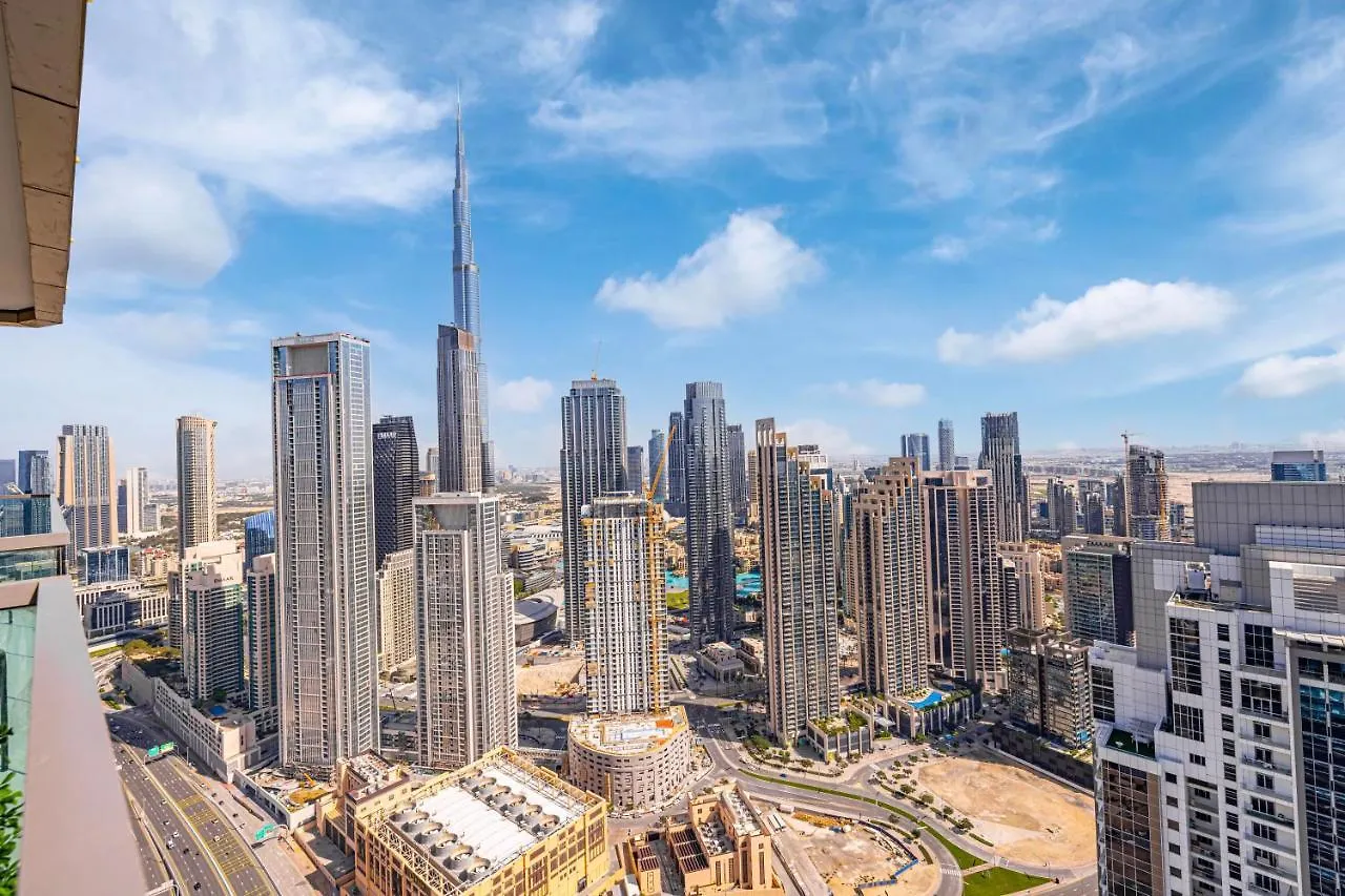 Daniels Burj Khalifa View 2Br In Paramount Midtown 두바이 0*,